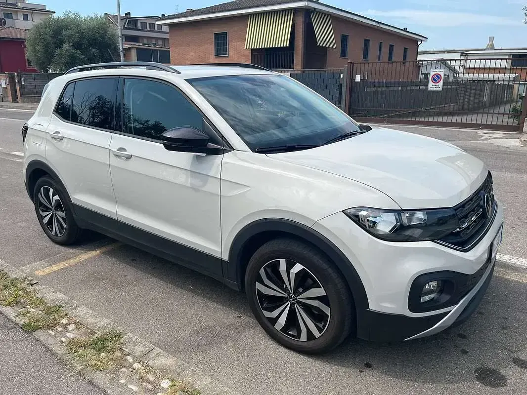 Usata VW T-Cross Style 95 CV (69 kW) 2022 Grigio SUV
