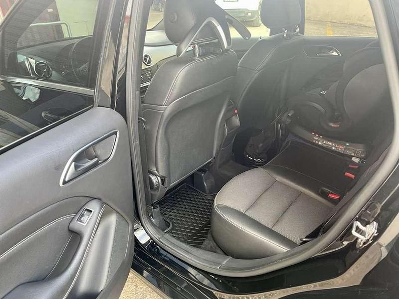 Usata Mercedes B180 109 CV (80 kW) 2018 Monovolume