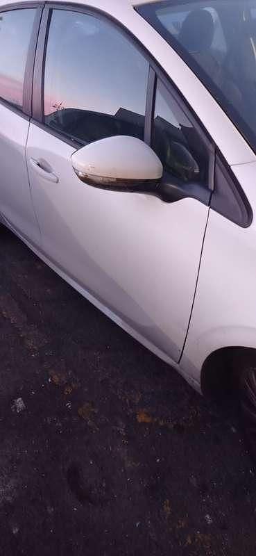 Usata Peugeot 208 Allure 82 CV (60 kW) 2016 Bianco Utilitaria