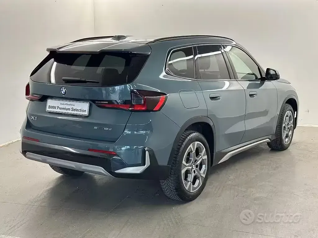 Usata BMW X1 150 CV (110 kW) 2023 Verde SUV