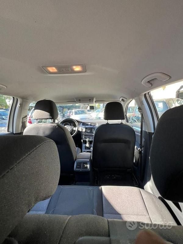 Begagnad VW Golf VII Trendline 90 HK (66 kW) 2014 Grå Halvkombi