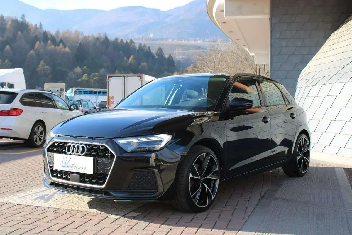 Usata Audi A1 150 CV (110 kW) 2019 Nero SUV