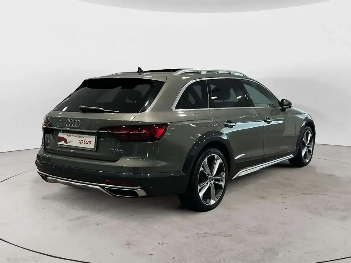 Usata Audi A4 Allroad 204 CV (150 kW) 2023 Grigio Station wagon