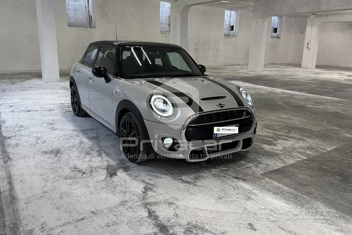 Usata Mini Cooper S 192 CV (141 kW) 2018 Grigio Utilitaria