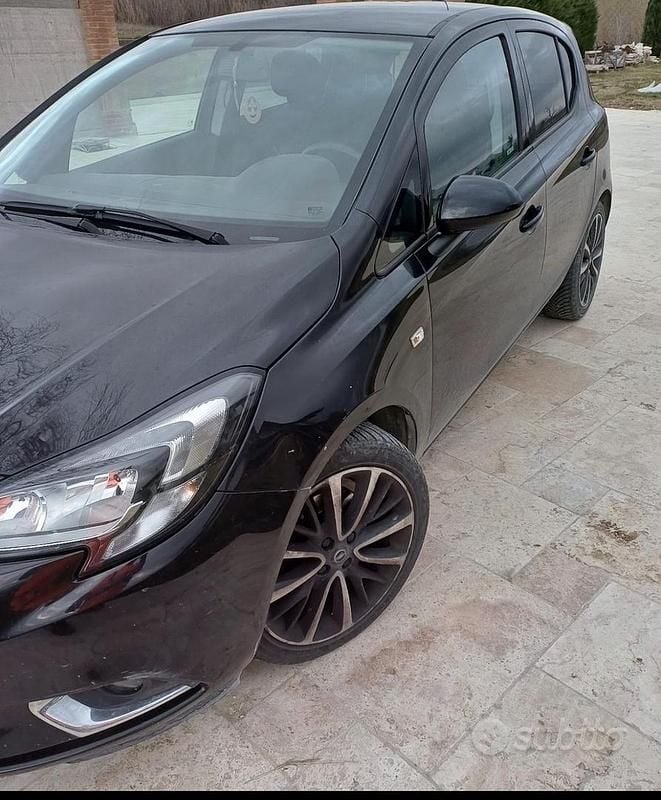 Usata Opel Corsa 70 CV (51 kW) 2017 Nero Berlina