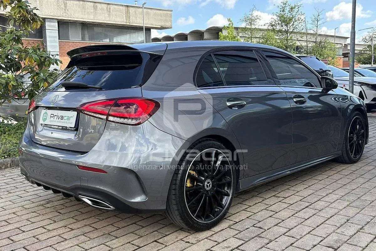 Usado Mercedes A220 Premium 190 CV (139 kW) 2022 Gris Berlina