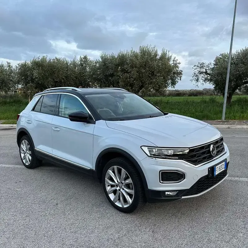 Usata VW T-Roc Advance 116 CV (85 kW) 2019 Bianco SUV