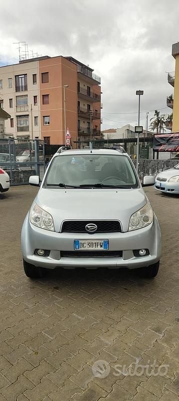 Usata Daihatsu Terios 85 CV (62 kW) 2007 Grigio SUV