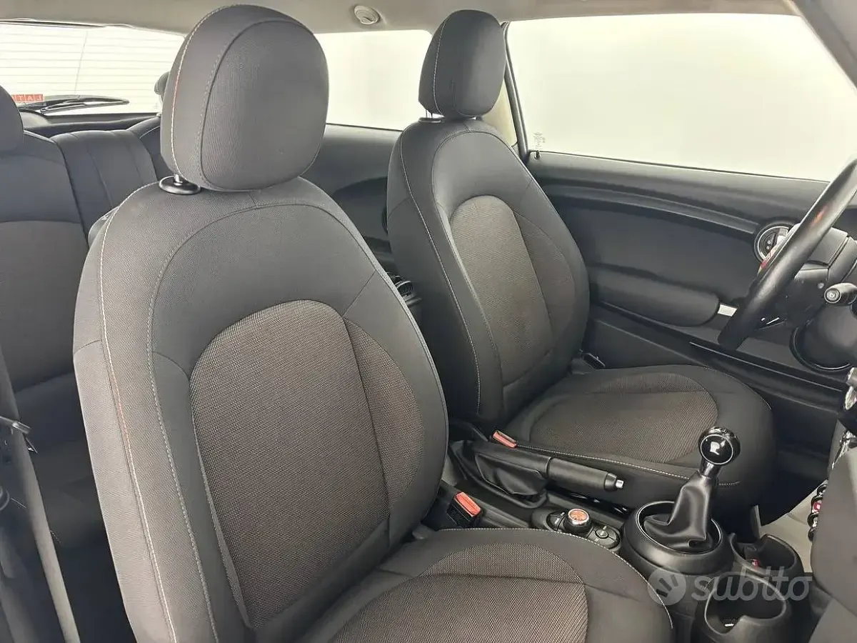 Usata Mini One D 95 CV (69 kW) 2017 Blu Utilitaria