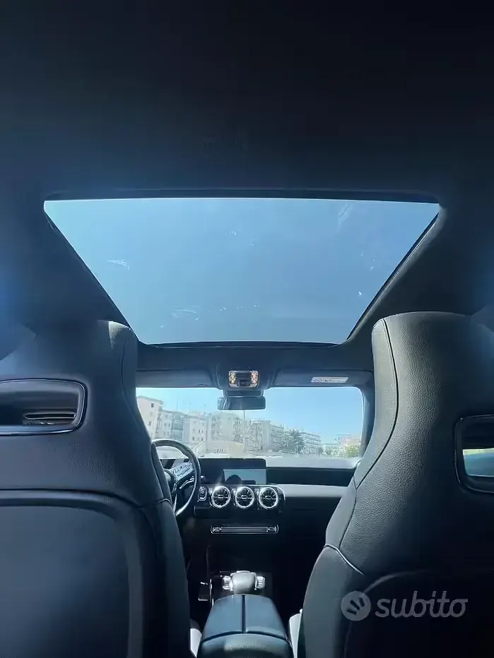 Usata Mercedes A180 Premium 116 CV (85 kW) 2021 Nero Berlina