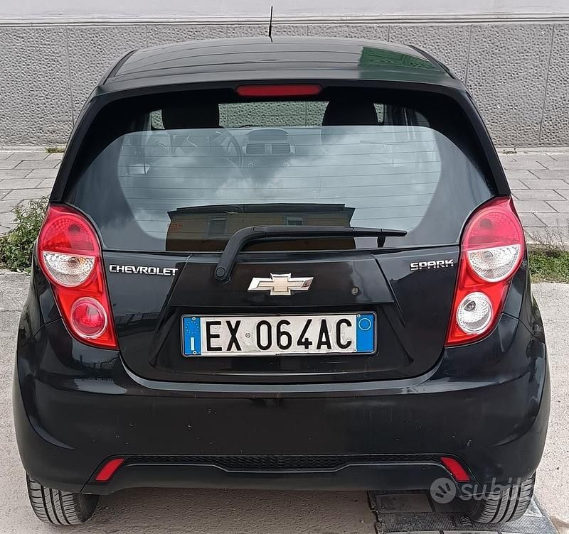 Usata Chevrolet Spark 68 CV (50 kW) 2013 Nero Utilitaria