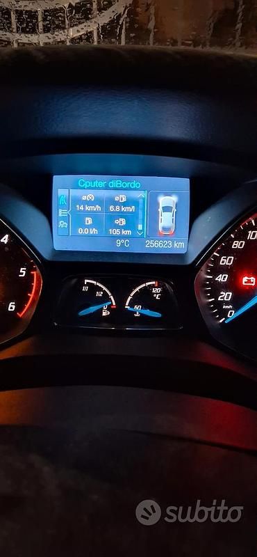 Usata Ford Focus Titanium 120 CV (88 kW) 2011 Station wagon