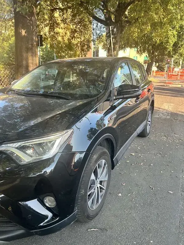 Usata Toyota RAV4 Hybrid Business Edition 155 CV (114 kW) 2016 Nero SUV