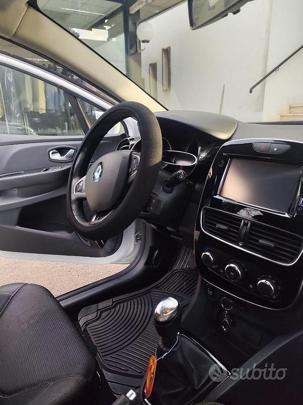 Usata Renault Clio IV Zen 75 CV (55 kW) 2017 Bianco Berlina