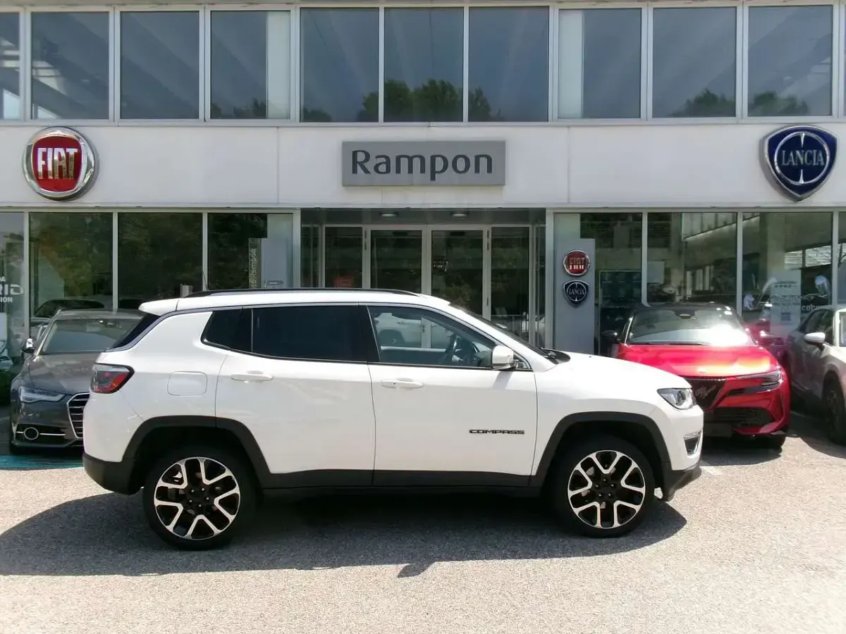 Usata Jeep Compass Limited 170 CV (125 kW) 2018 Bianco SUV