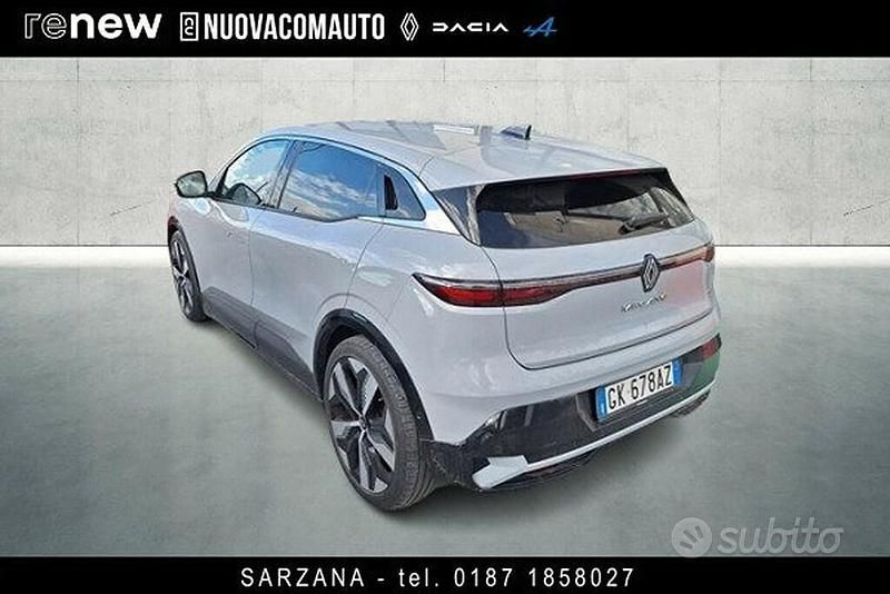 Usata Renault Megane E-Tech Techno 160 kW (218 CV) 2022 Grigio Berlina