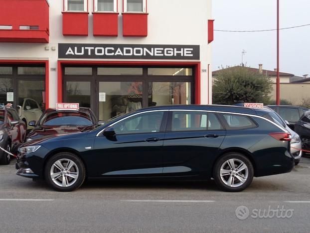 Usata Opel Insignia 170 CV (125 kW) 2019 Nero(met.) Station wagon