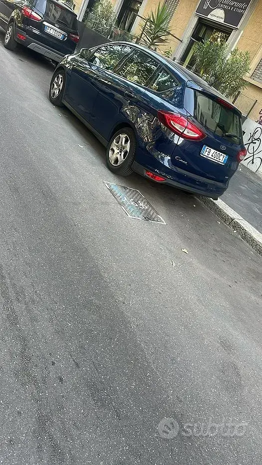Usata Ford C-MAX 100 CV (73 kW) 2015 Bluazzurro Monovolume