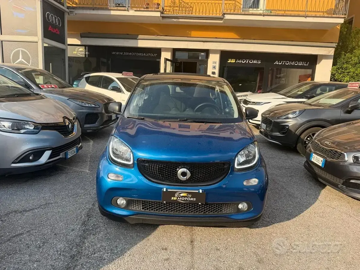 Usata Smart ForFour Passion 71 CV (52 kW) 2019 Blu Utilitaria