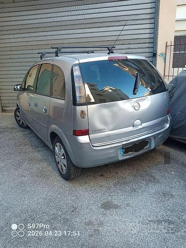 Usata Opel Meriva 90 CV (66 kW) 2006 Grigio Monovolume