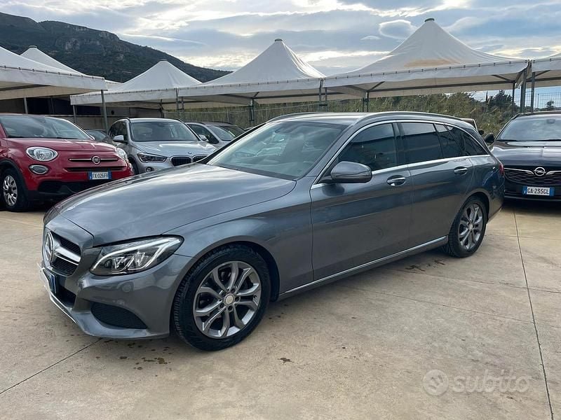 Usata Mercedes C200 135 CV (99 kW) 2018 Grigio Station wagon
