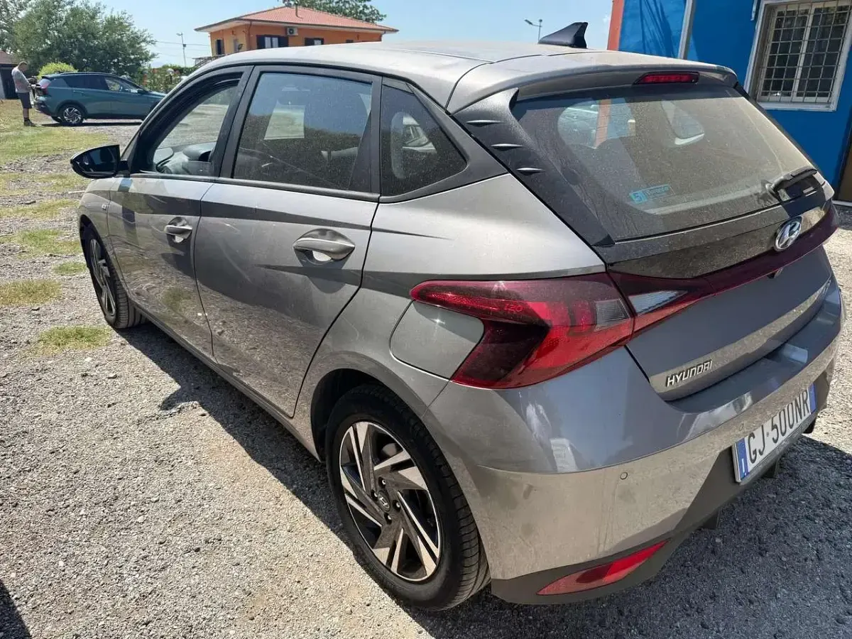 Usata Hyundai i20 101 CV (74 kW) 2022 Brass Utilitaria