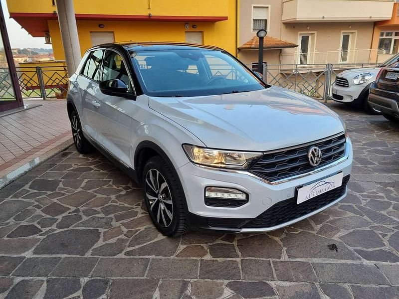 Usata VW T-Roc Style 150 CV (110 kW) 2018 White silver SUV