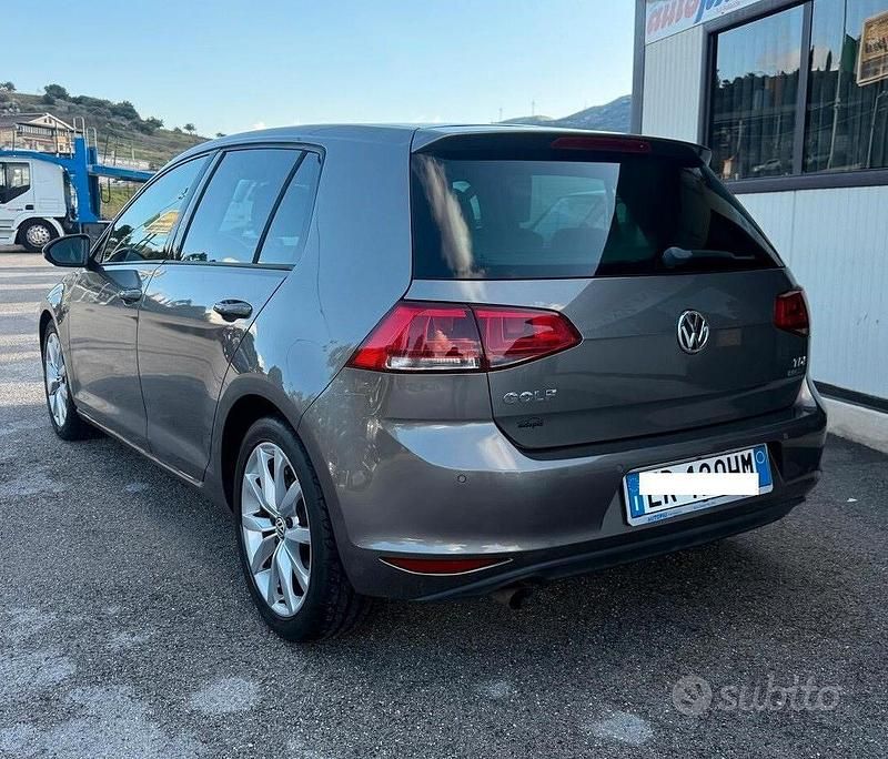Usata VW Golf VII Highline 105 CV (77 kW) 2013 Grigio Berlina