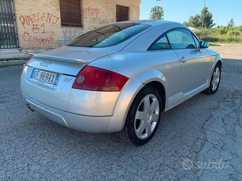 Second-hand Audi TT 180 CP (132 kW) 2002 Gri Coupe
