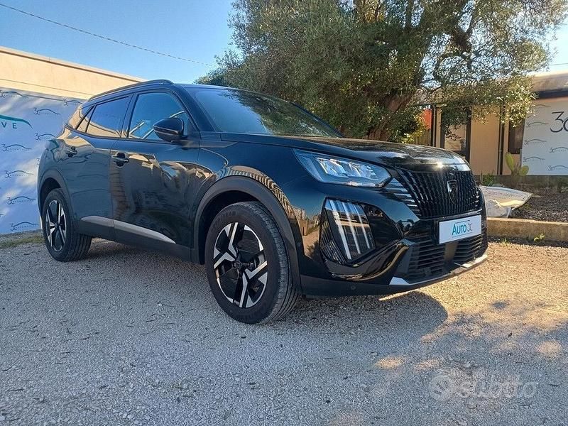 Usata Peugeot 2008 Allure 102 CV (75 kW) 2024 Nero SUV