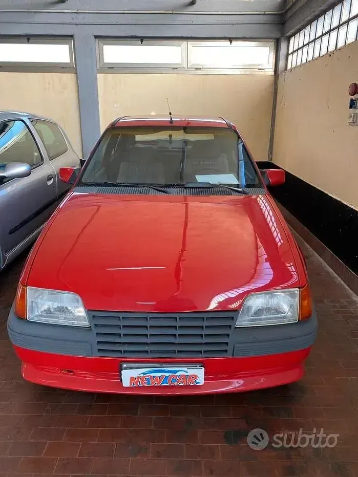 Usata Opel Kadett 75 CV (55 kW) 1988 Rosso Utilitaria
