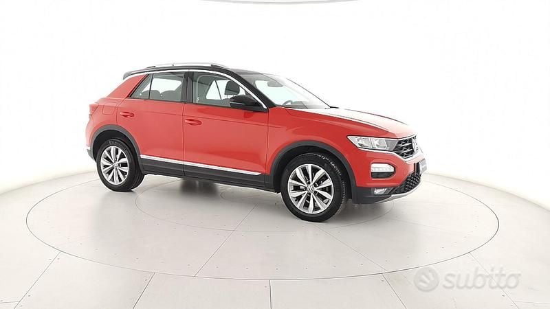 Usata VW T-Roc Style 110 CV (80 kW) 2021 Rosso SUV