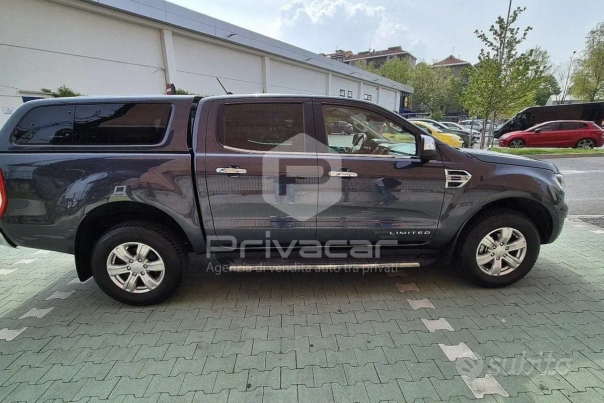 Usata Ford Ranger Limited 170 CV (125 kW) 2023 Grigio Pick-up