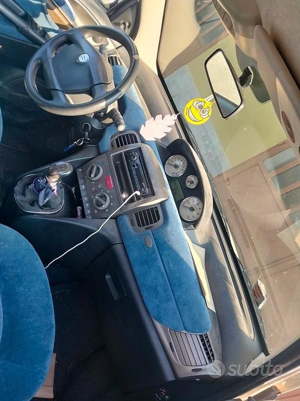 Usata Lancia Ypsilon 2003 Utilitaria