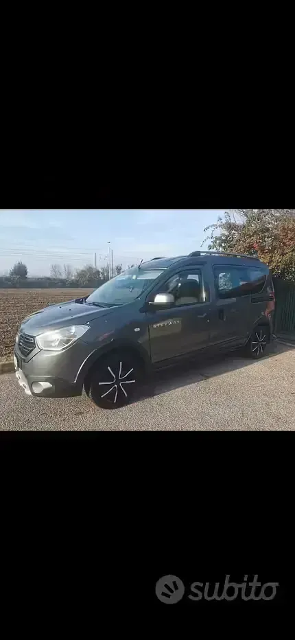 Usata Dacia Dokker Stepway 90 CV (66 kW) 2018 Grigio Monovolume