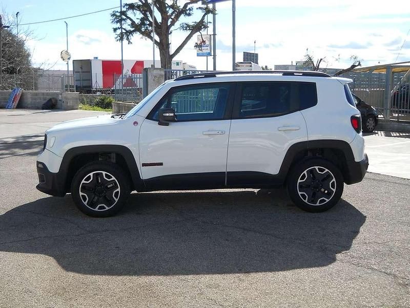 Usata Jeep Renegade Trailhawk 170 CV (125 kW) 2015 Bianco SUV