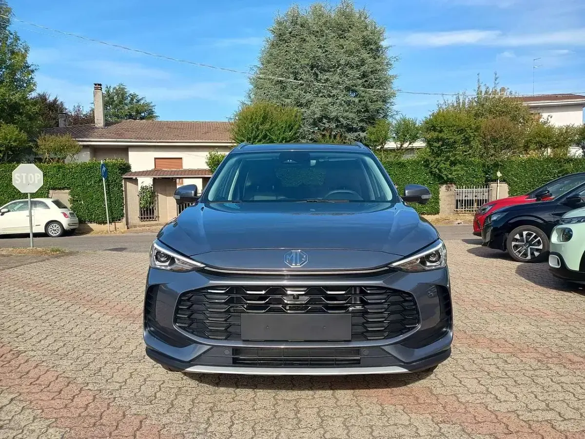 Nuova MG ZS Luxury 102 CV (75 kW) 2026 Hampstead grey SUV