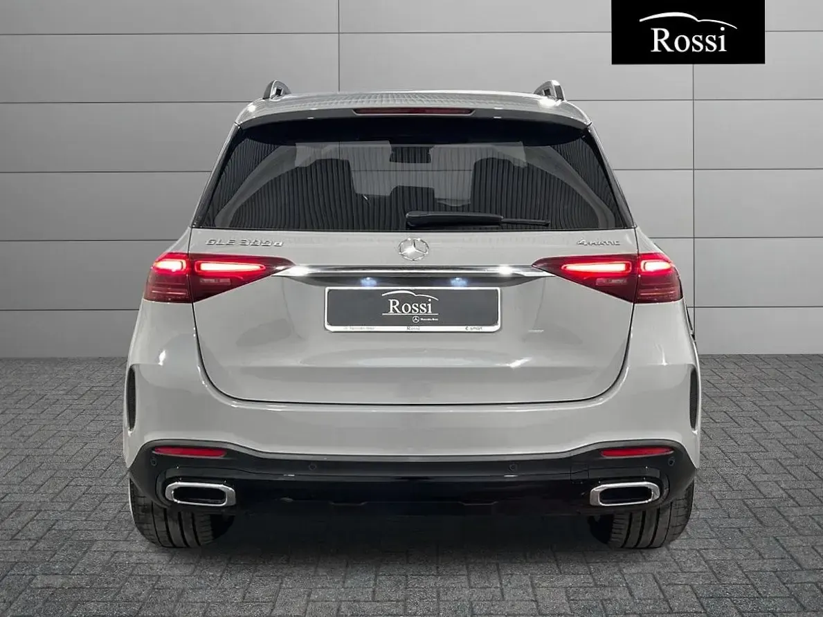 Usata Mercedes GLE300 AMG Line Premium Plus 269 CV (197 kW) 2024 Grigio chiaro SUV