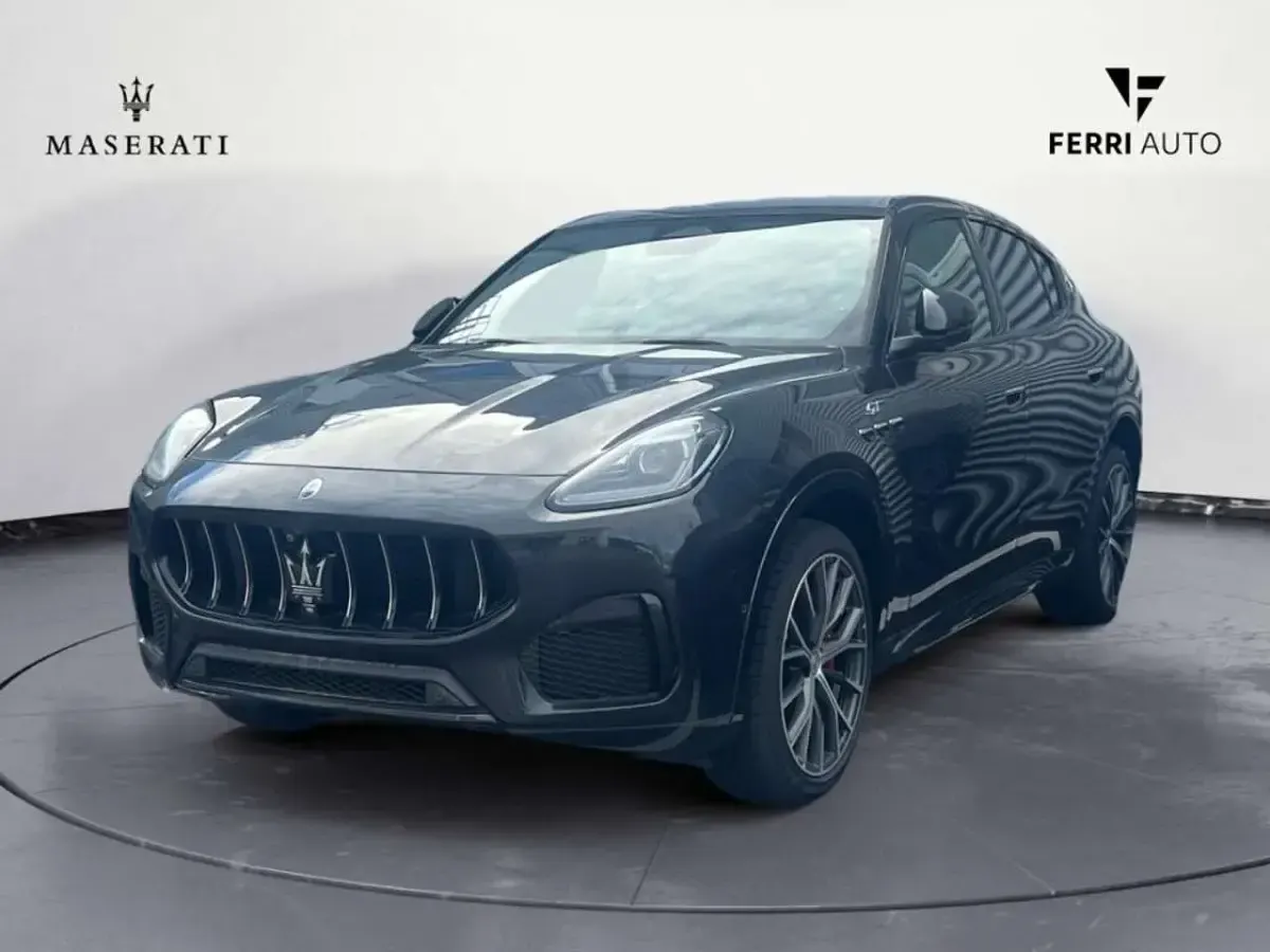 Nuova Maserati Grecale GT 300 CV (220 kW) 2025 Nero SUV