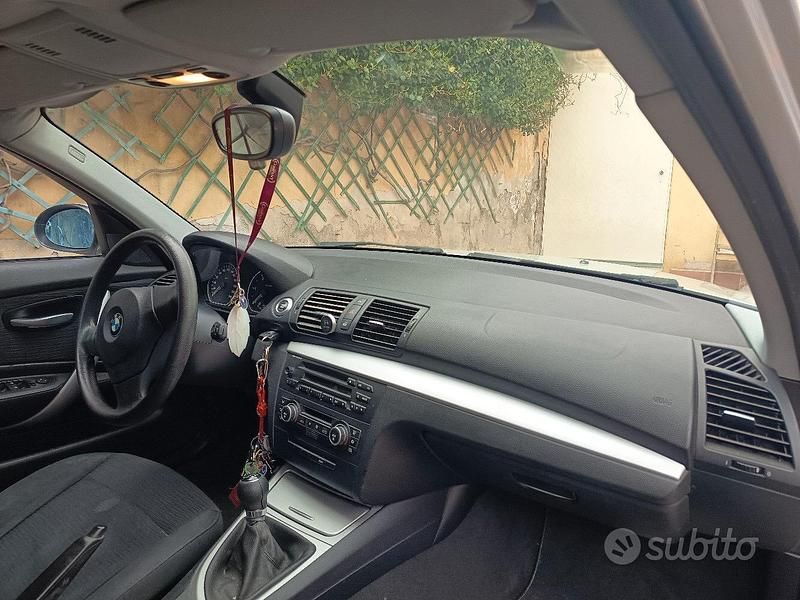 Occasion BMW 118 143 PK (105 kW) 2008 Grijs Hatchback