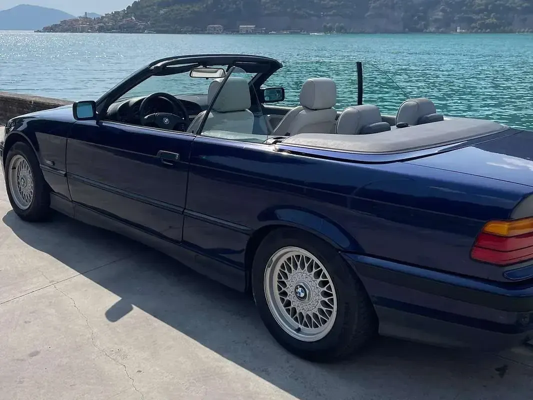 Usata BMW 318 116 CV (85 kW) 1996 Blu/azzurro Cabrio