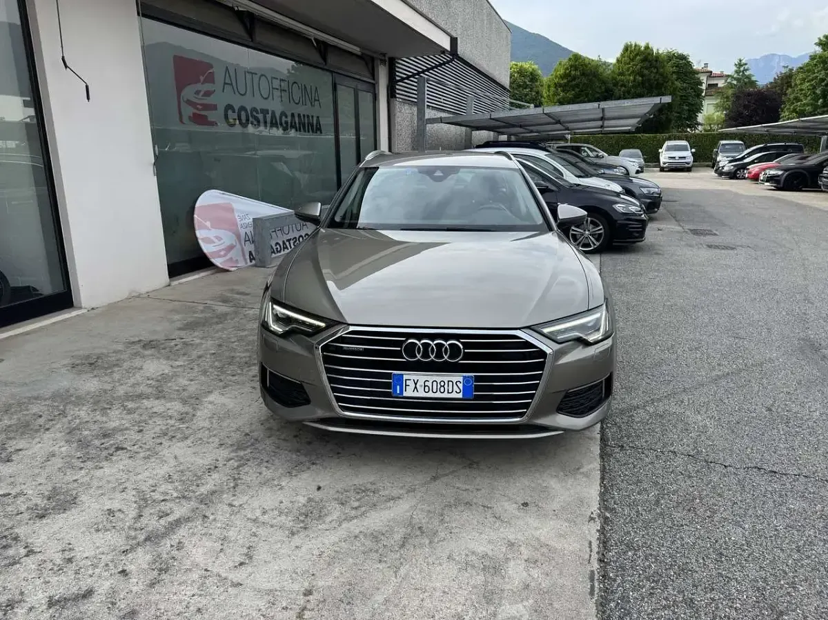 Usata Audi A6 Business 231 CV (169 kW) 2019 Grigio Station wagon