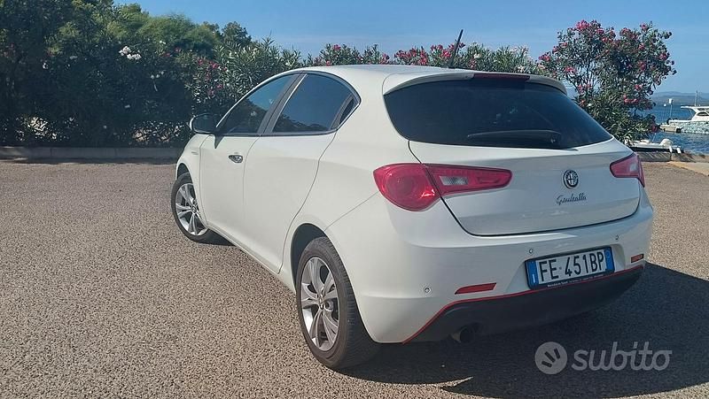 Usata Alfa Romeo Giulietta 105 CV (77 kW) 2015 Berlina