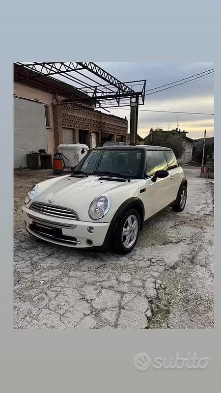 Usata Mini ONE 90 CV (66 kW) 2006 Bianco Utilitaria