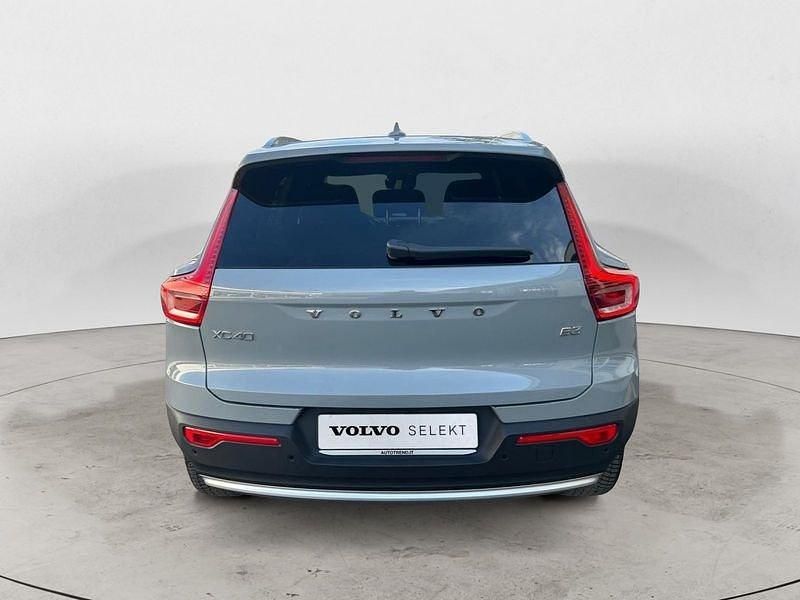 Usata Volvo XC40 Core 163 CV (119 kW) 2025 Grigio SUV