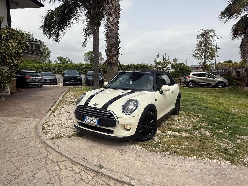 Usata Mini Cooper D Cabriolet 116 CV (85 kW) 2019 Cabrio