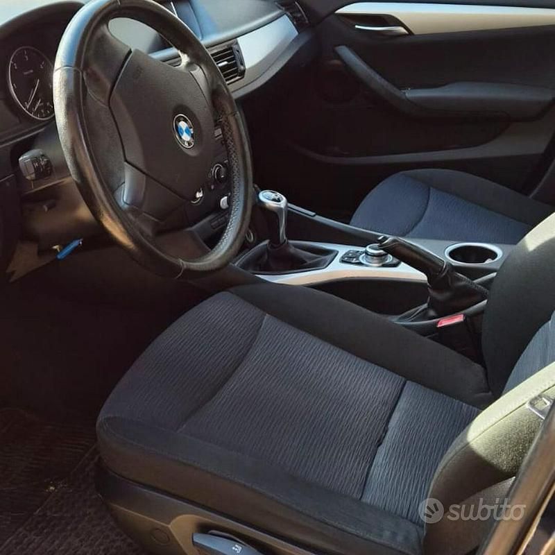 Usata BMW X1 Efficient Dynamics 115 CV (84 kW) 2014 Nero SUV