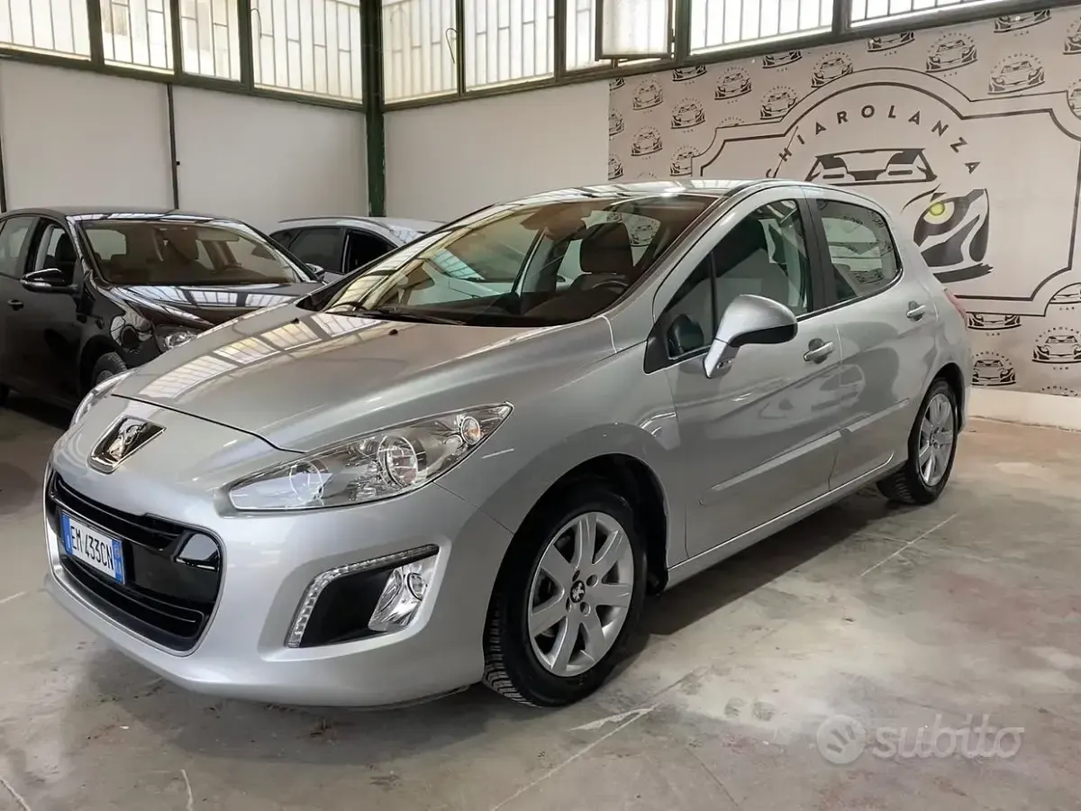 Usata Peugeot 308 Active 92 CV (67 kW) 2012 Berlina