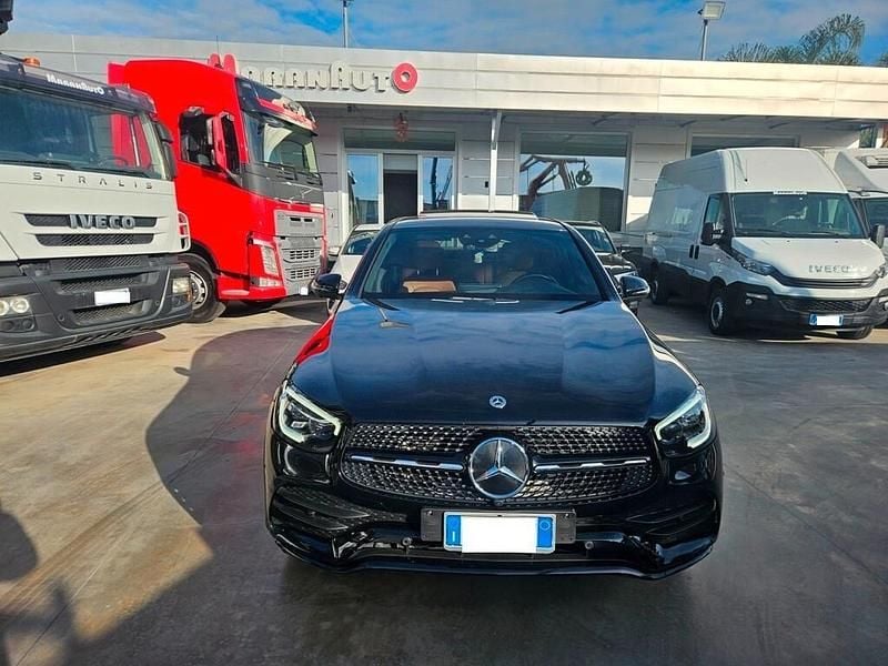Usata Mercedes GLC300e Premium Plus 194 CV (142 kW) 2021 Nero Coupé