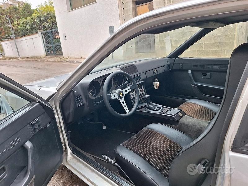 Usata Porsche 944 163 CV (119 kW) 1982 Grigio Coupé